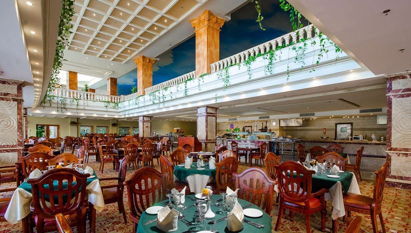 Titanic Palace, foto 12 no 13